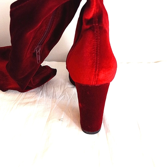 Ladies Over the Knee Stretch Velvet Boots - Picture 8 of 13